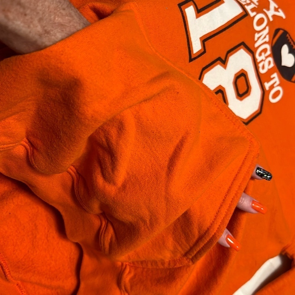 *DONATED*
Denver Broncos Love Peyton #18 ๐ - Picture 3 of 8